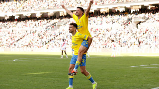 Райо Валекано загуби с 0 2 у дома двубоя си от