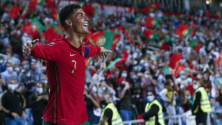 Португалия се развихри срещу Люксембург, Роналдо с хеттрик