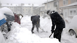 Загреб под снежна блокада