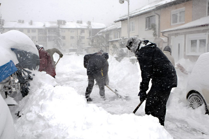 Загреб под снежна блокада