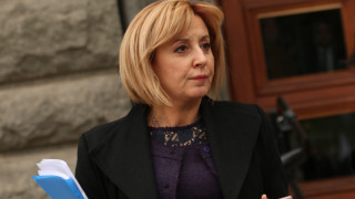 Медицинските сестри които са барикадирани от вчера в бившия партийние