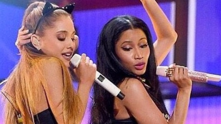 Ники минаж ариана Ники минаж ариана