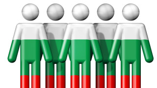 Повечето българи предпочитат да гласуват с машини на изборите отколкото