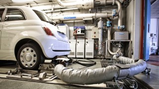 Автомобилните производители отново манипулират данните за отработените газове в опит