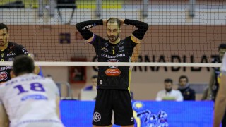 Българската волейболна суперзвезда Матей Казийски се завърна в Италия с