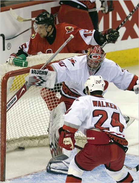 Отава разби Каролина с 6:0