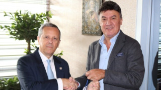 Президентът на Българския футболен съюз Борислав Михайлов посрещна своя гръцки