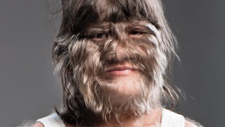 На 5 август 1999 г в едно тайландско семейство се