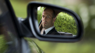 Джейсън Стейтъм върти волана в "Бързи и яростни VI"