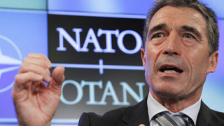 НАТО удължи мандата на Расмусен до юли 2014