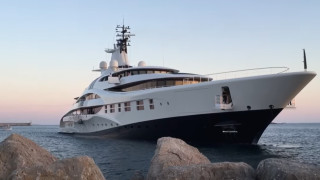 Merle Wood Associates обяви продажбата на 95 15 метровата суперяхта Blohm