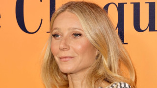 Този месец за Гуинет Полтроу изобщо не е лек тъй