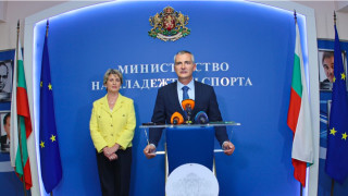Министърът на младежта и спорта Димитър Илиев заяви че държавата