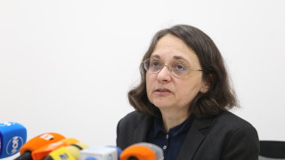 Прокуратурата подхваща Жени Начева по сигнала за натиск върху "Бул Био"