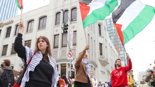 Демонстранти настояващи са прекратяване на огъня във войната на Израел