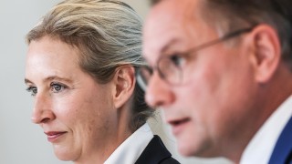 Крайнодясната партия Алтернатива за Германия AfD постигна значителен пробив на