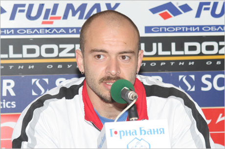 Трайков ще играе сингъл