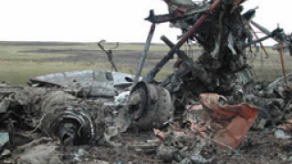 Военен самолет се разби в Индонезия