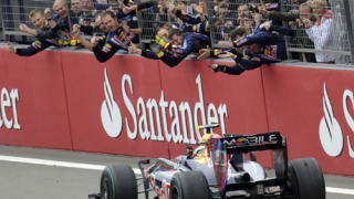 Марк Уебър с първа победа във Формула 1