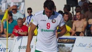 Националът по плажен футбол Филип Филипов пред ТОПСПОРТ: Ако си добър на пясъка, ще си още по-добър на тревата