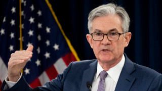 Цената на златото във вторник сутринта почти не се променя