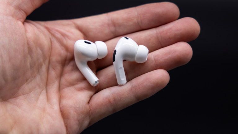 Слушалки с камера - AirPods ни готви изненада