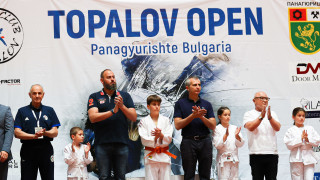 Министър Димитър Илиев откри международен турнир по джудо в  Панагюрище