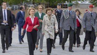 Германски и френски представители се подписаха под четири документа които подчертават