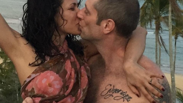 Адреналинката Ени публикува романтична снимка с гаджето си Дерън. От