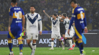 Велес Сарсфийлд надигра Бока Хуниорс с 4 3 в паметен полуфинал