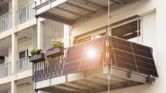 Нов закон в Германия: собственици и наематели на апартаменти ще могат инсталират слънчеви системи на балконите си