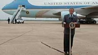 Буш: Присъдата на Саддам - постижение за младата иракска демокрация