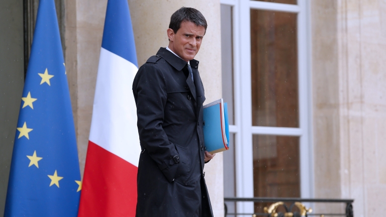 Френският премиер оцеля при вот на доверие