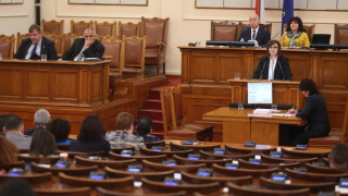 Господин премиер вие министър председател на държавата ли сте или управител на