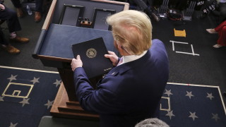 САЩ изпраща бойни кораби в Карибите за да спре незаконните