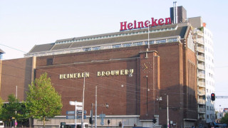 Най-големият пивовар в Китай иска да купи бизнеса на Heineken