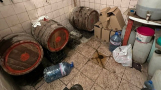 Служители от териториалната дирекция на Агенция Митници за област Варна