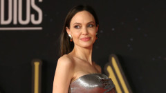 Напуска ли Холивуд Анджелина Джоли
