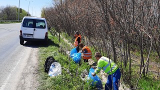 16 тона отпадъци почистиха и извозиха в последните дни в