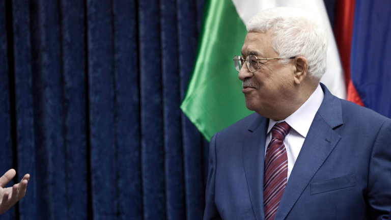 Махмуд Абас остава лидер на „Фатах” още 5 г. 