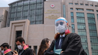 121 души са осъдени на доживотен затвор в Турция за