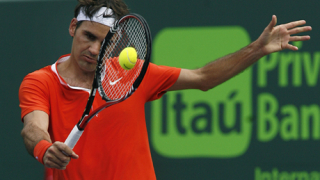Федерер  с трудна победа пред погледа на Надал