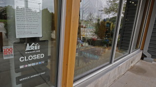 Продажбите на дребно в САЩ се сринаха през миналия месец