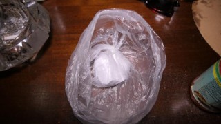 Полицията в Бургас разкри мобилна нарколаборатория и 700 г синтетичен