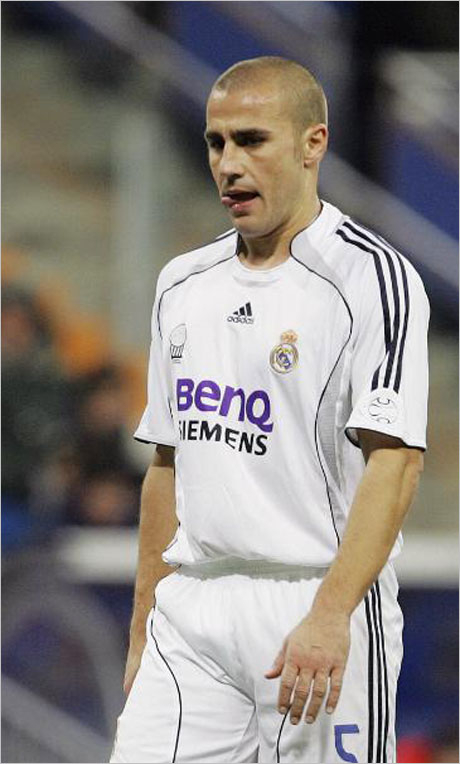 Канаваро подписва нов договор с Реал