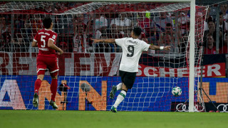 Отборът на Ливърпул нанесе тотален удар на Байерн Мюнхен след