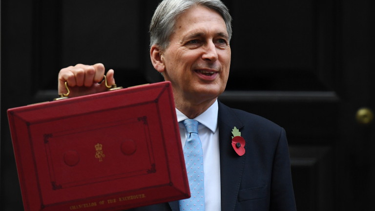 Британският министър на финансите обещава £26,6 милиарда ако се приеме сделка за Brexit