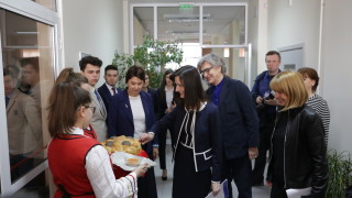 Младите трябва да знаят какво да запазят от миналото в дигиталната ера