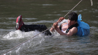 Гръцките власти съобщиха че са локализирали голяма група мигранти на