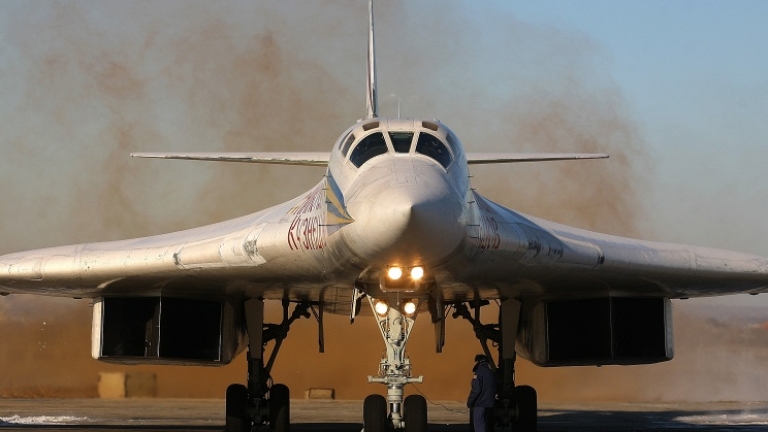 Девет модернизирани бомбардировача ще получи  Руската армия за 2016 г